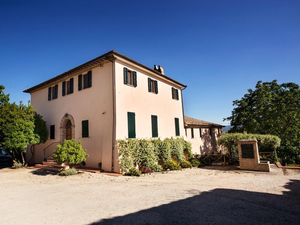 Casale Satriano Aparthotel Montefalco Zewnętrze zdjęcie